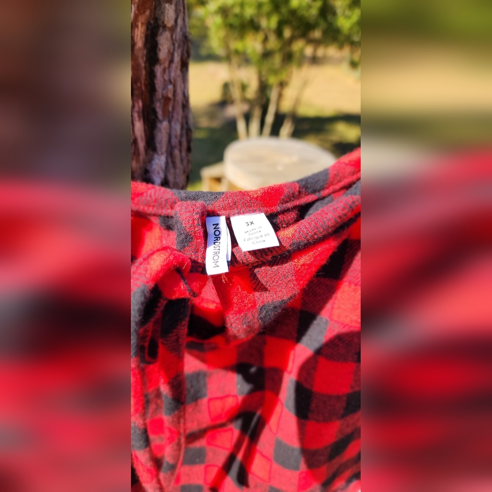 Nordstrom Red and Black Checkered 100% Cotton Flannel Nightgown. NWT - Picture 2 of 4